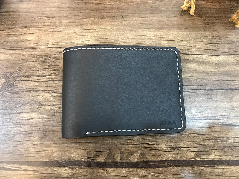 Ví da bò mini đen phối vàng ngang 318